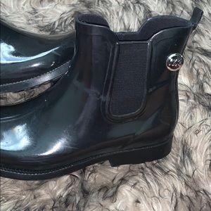Micheal Kors ankle rain boots
